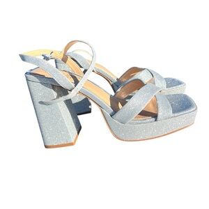 Jewel Badgley Mischka Pale Silver Glitter Platform Sandals without original box